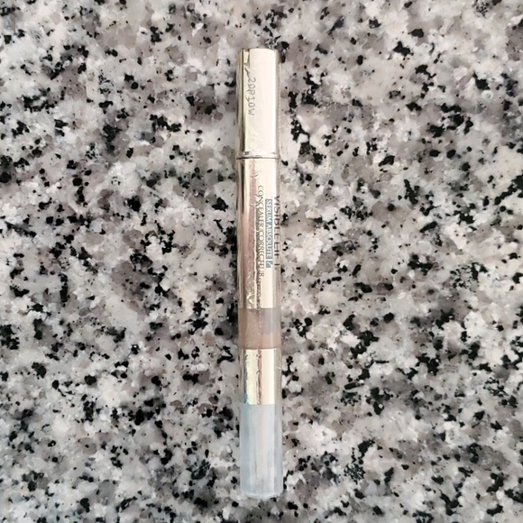 Make up - Picture 2 of 3